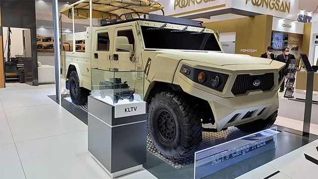 Kia-KLTV-Light-Tactical-Cargo-Truck-3.jpg