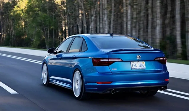 Volkswagen-Jetta-Blue-Lagoon-2.jpg
