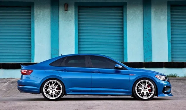Volkswagen-Jetta-Blue-Lagoon-3.jpg