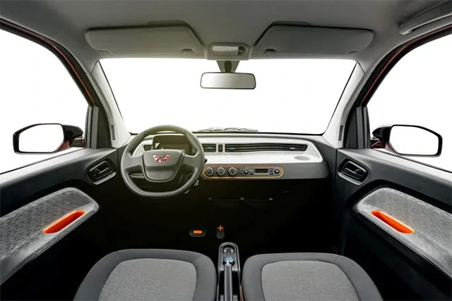 Hong-Guang-Mini-EV-3.jpg