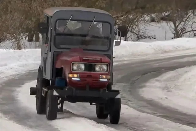 traktor-mos2.jpg