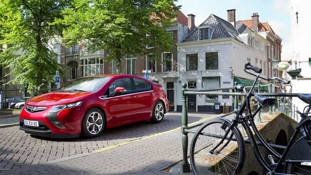opel-ampera-2.jpg
