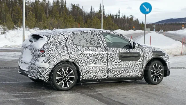 Renault-Megane-2021-spy2.jpg