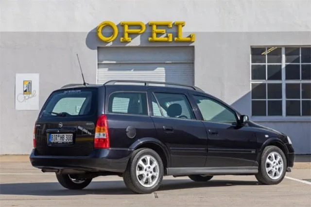 Opel-Astrag-G-600K-2.jpg
