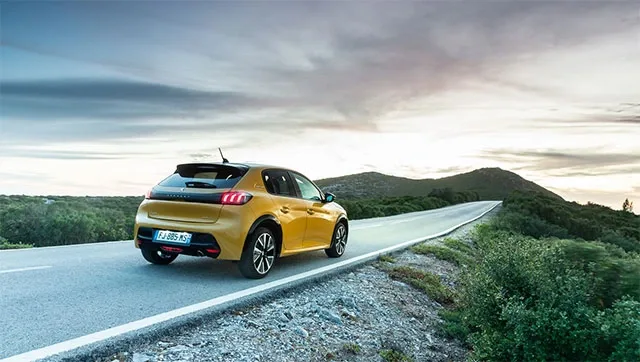 Peugeot-208-2019-ua2.jpg