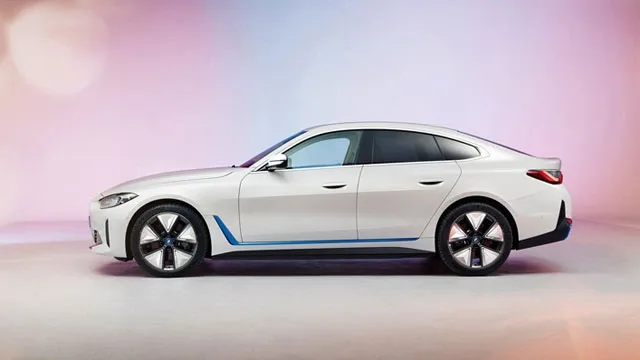BMW-i4-3.jpg