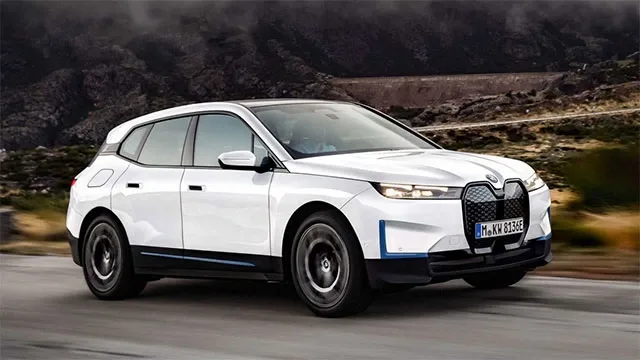 BMW-iX-xDrive50-4.jpg