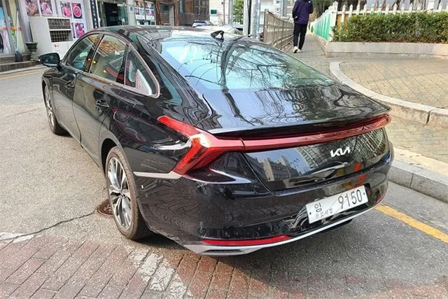Kia-K8-live2.jpg