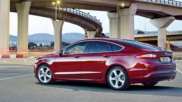 Ford-Mondeo-2022-2.jpg
