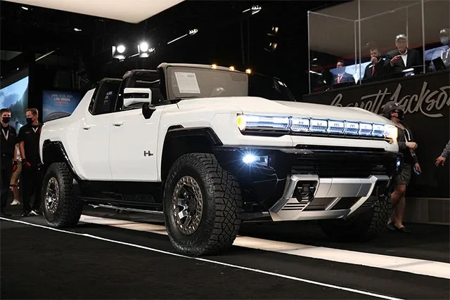 GMC-Hummer-EV-BJ-2.jpg