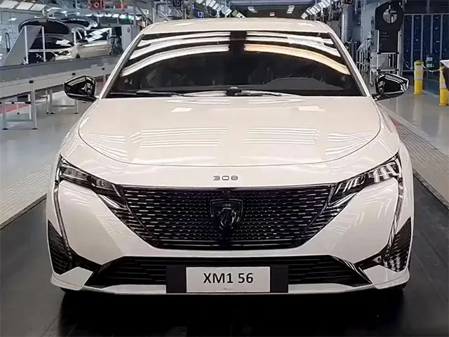 Peugeot-308-2021-zavod2.jpg