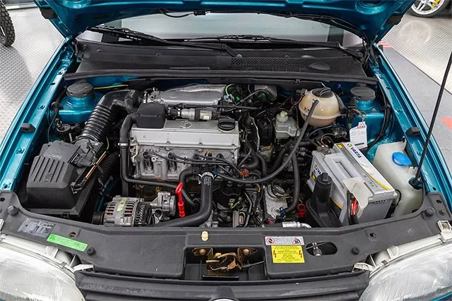 Volkswagen-Golf-III-5.jpg