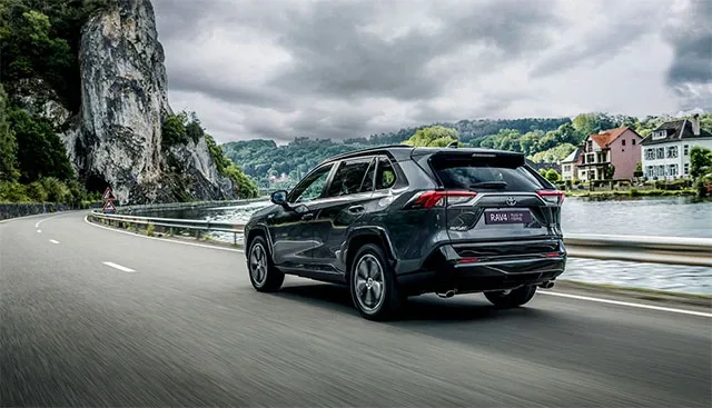 Toyota-RAV4-Plug-In-Hybrid-priceua2.jpg