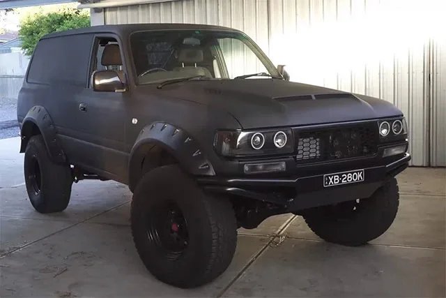 Toyota-Land-Cruiser-80-2.jpg