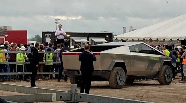 Tesla-Cybertruck-video2.jpg