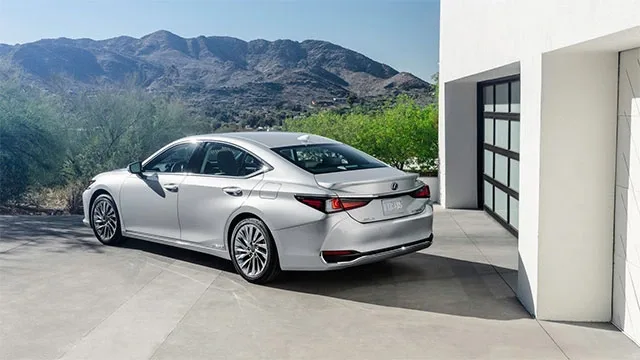 Lexus-ES-2021-2.jpg