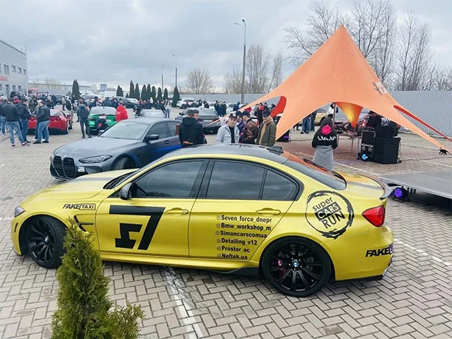 BMW-M3-golden2.jpg