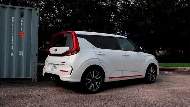 Kia-Soul-LX-2_2.jpg