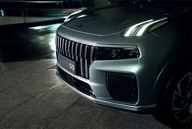 Lynk&Co-09_3.jpg