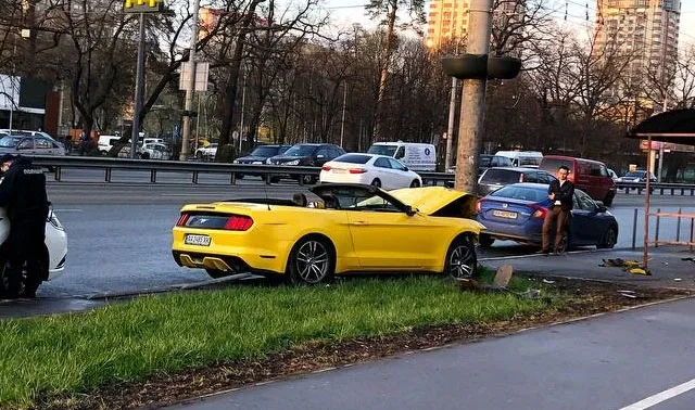 mustang-dtp1.jpg