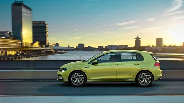 Volkswagen-Golf-8-ua2.jpg