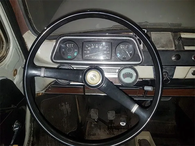 zaz965-lat3.jpg