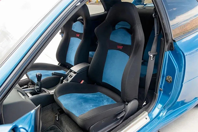 Subaru-Impreza-22B-STi-4.jpg