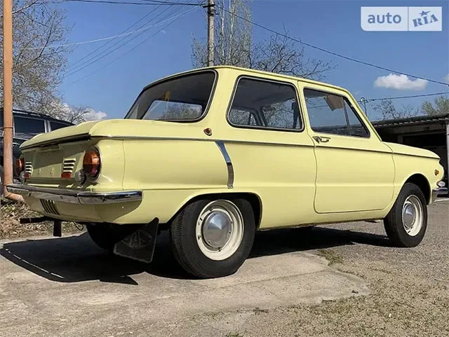 zaz968_2.jpg