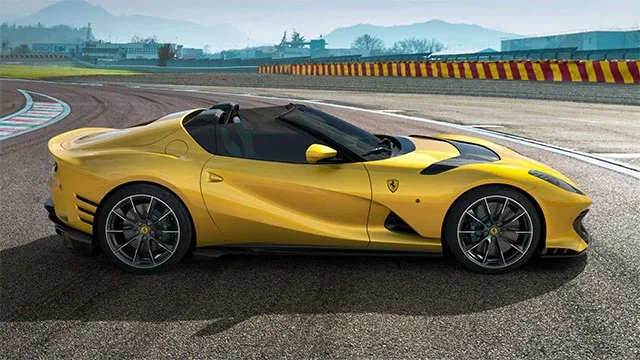 Ferrari-812-Competizione-3.jpg