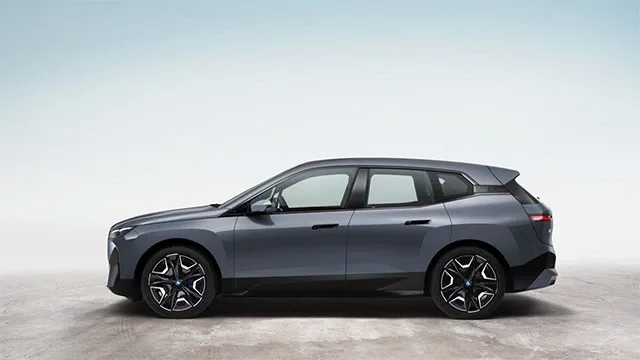 bmw-ix-ua4.jpg