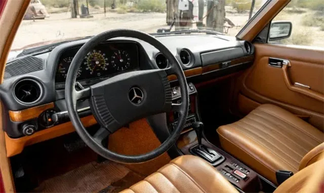 Mercedes-W123-1M-3.jpg