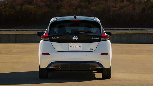 nissan-leaf-ua2.jpg