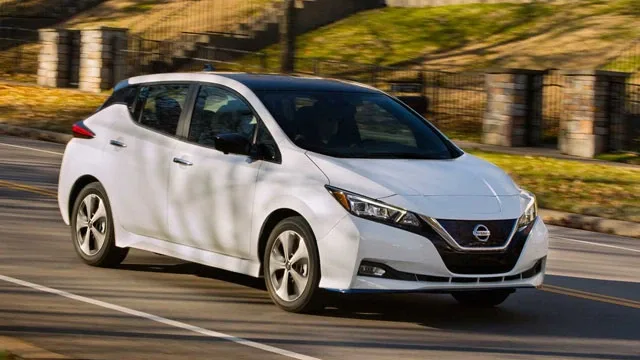 nissan-leaf-ua3.jpg