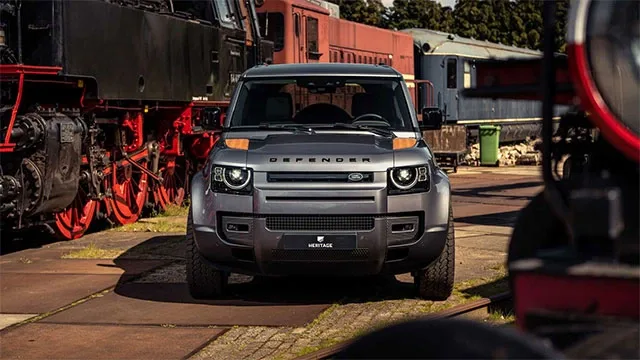 Land-Rover-Defender-HC-2.jpg