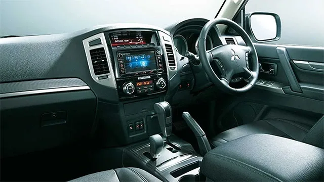 Mitsubishi-Pajero-Final-Edition-3.jpg