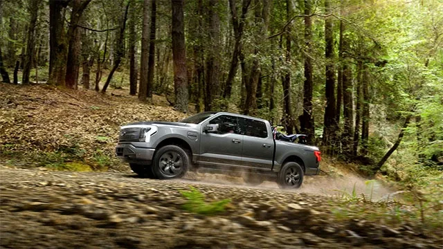 Ford-F-150-Lightning-2.jpg