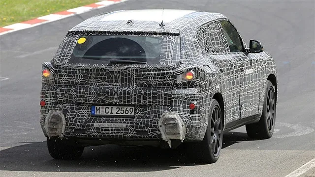 BMW-X8-spy12.jpg