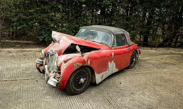 Jaguar-XK150-S-Drophead-Coupe-2.jpg