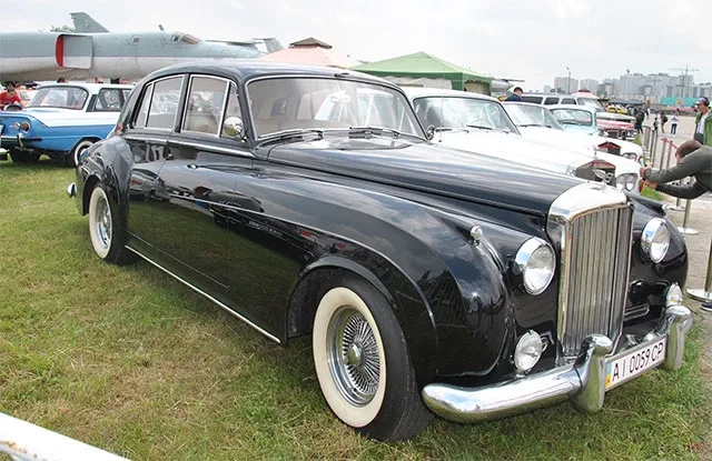 Bentley-S2-3.jpg