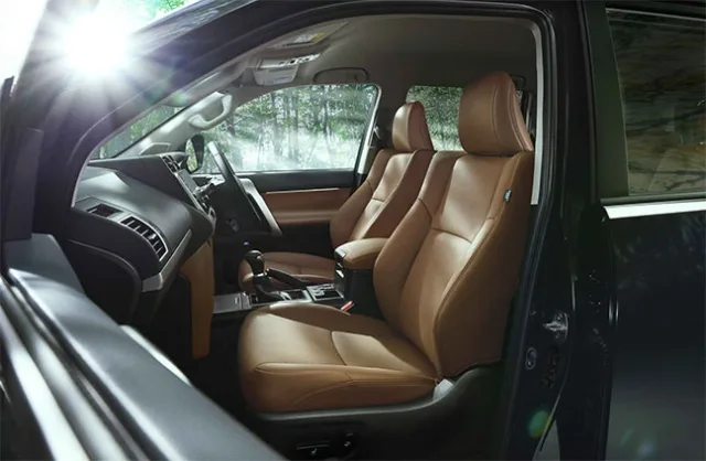 Toyota-Land-Cruiser-Prado-70th-3.jpg