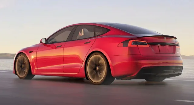 2021-tesla-model-s-refresh-214.jpg