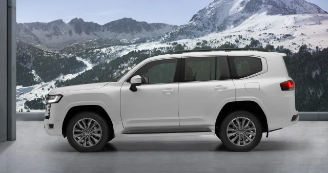 2022-Toyota-Land-Cruiser-1.jpg