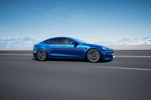 Tesla%20Model%20S%20Plaid2.jpg