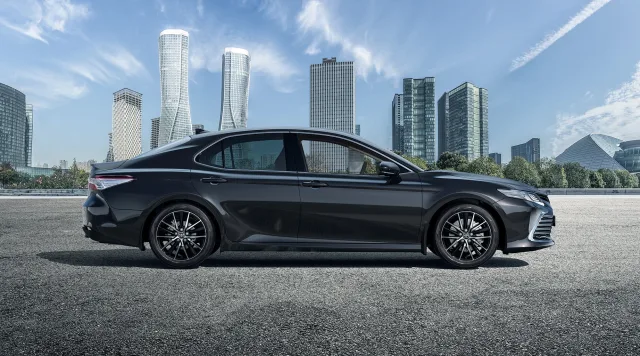 Camry_2021_.jpg
