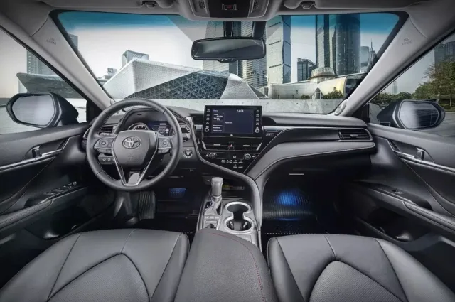 Camry121.jpg