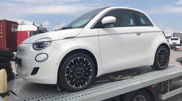 FIAT-500-ua2.jpg