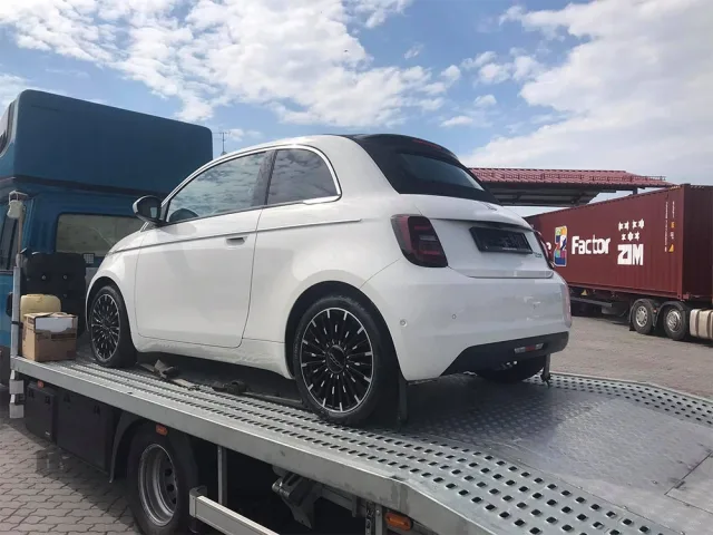 FIAT-500-ua4.jpg