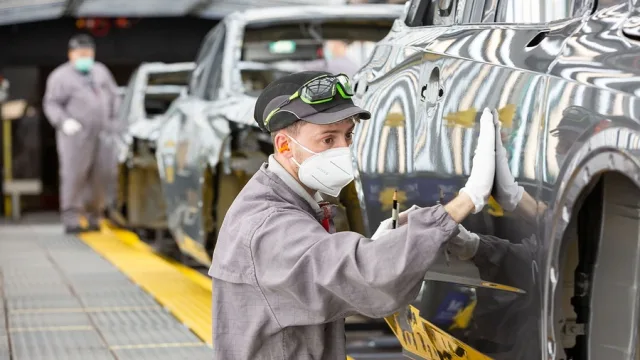 Production of the new Nissan Qashqai