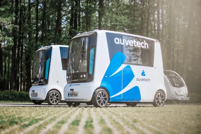 Driverless bus on hydrogen