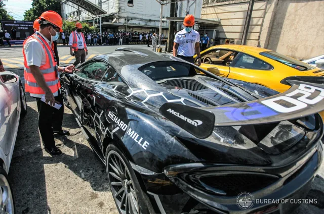 Philippines-Smuggling-Crush-16.jpg